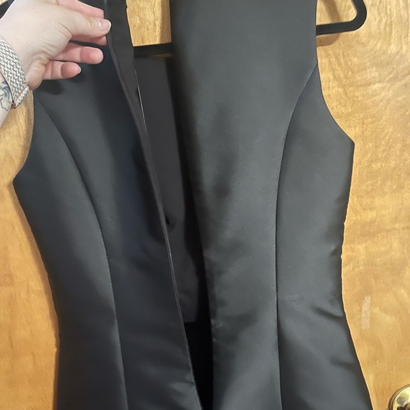 Sachin and Babi Elegant Black Sleeveless Dress - Picture 8 of 8